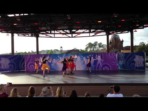 Lehaka Aviv na Disney 2013 - Od Avinu Chai