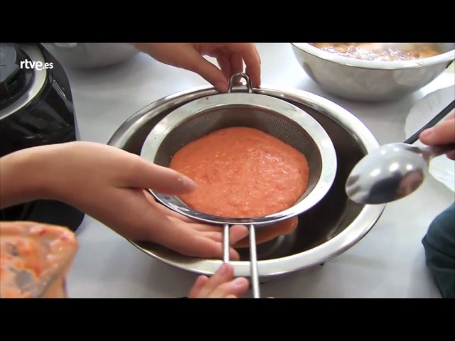 Vídeo relacionado con American Metalcraft CSM40 Jumbo lata de sopa de acero inoxidable, 40 oz