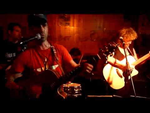 tracey lynn band en concert a l'oxford café
