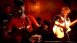 tracey lynn band en concert a l'oxford café