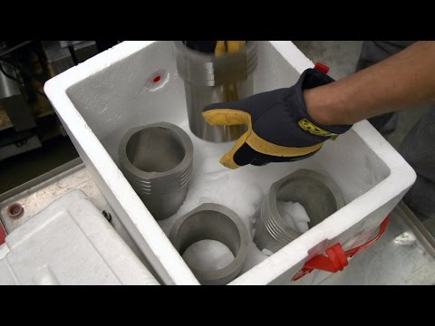Quick Tech: Using Dry Ice When Inserting Cylinder Sleeves