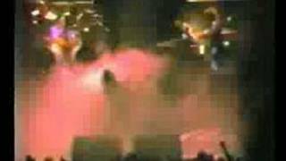Bon Jovi - The boys are back in town (live) - 10-11-1986