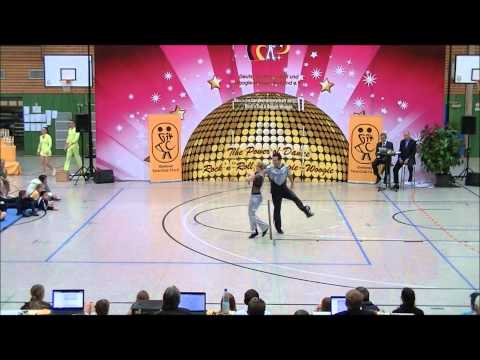 Gudrun ZIEGELER und Andreas DAVID LM Hessen Rock´n´Roll 2.11.2013 Akrobatik ER