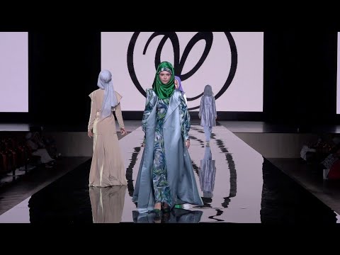 Valentin Yudashkin Runway Show | Modest Fashion Day by the Russian Fashion Council | VRAI Magazine