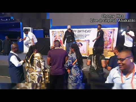 Chomy Hez - Your Grace (Live performance at CityHub)