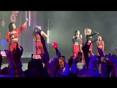 Dreamcatcher - Silent Night ending @ Paristown Hall - Louisville, Kentucky (220703)