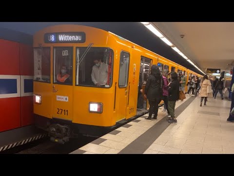 U Bahn Berlin U8 und U9 Zug Ausfahrten an der Osloer Straße teil 3