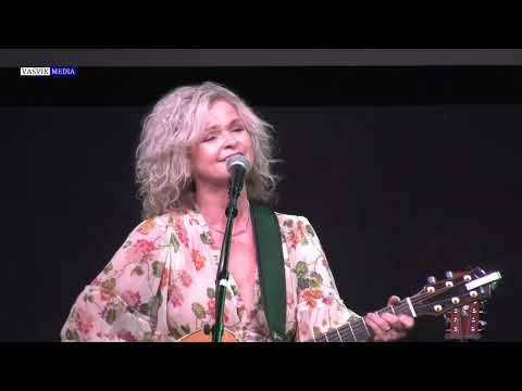 (5962) Synnøve Aanensen: Nåde over nåde (T: Arthur Aanensen M: Solbjørg Aanensen)