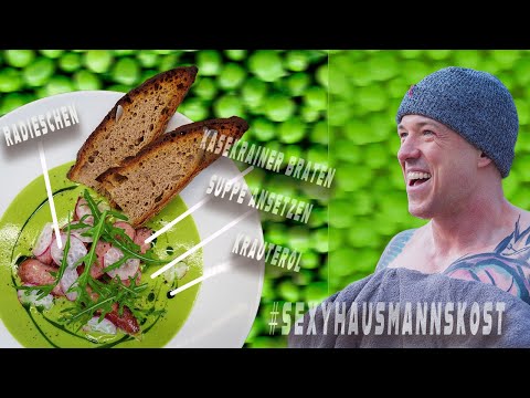Köstliche Erbsensuppe mit einem besonderen Trick für perfekte Käsekrainer!