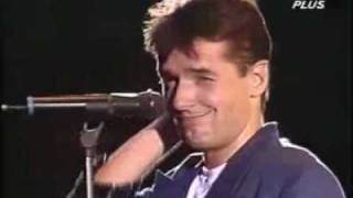 Falco - 08. Macho Macho (Domplatz Salzburg 1986).flv