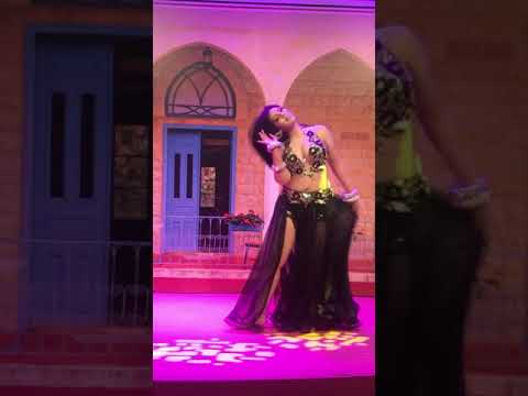 darahkhalih belly dancer