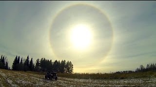 Странное явление в небе над Москвой - Видео онлайн