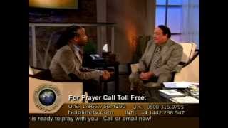 God Heals HIV in Christian Vocalist DeWayne Woods!