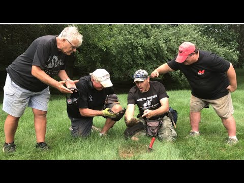 400 Years Old! - INCREDIBLE 1600's Museum Piece Found Metal Detecting a Colonial Stone House!