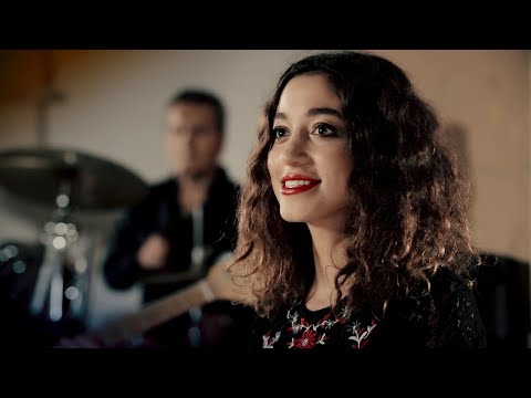 Jasmin Stavros - Jelena (Official video)