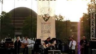 Jimmie Vaughan & Lou Ann Barton- Breaking Up Is Hard To Do Baton Rouge Blues Festival 2011