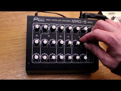 AVP Synth MAD-5 MK2 - review & sound demo