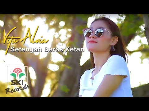 Vita Alvia - Setengah Beras Ketan (Official Music Video)