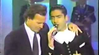 Julio Iglesias y Alejandro Fernandez La media vuelta