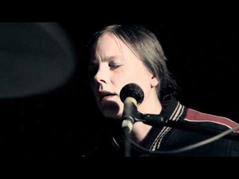 Scout Niblett - "Your Beat Kicks Back Like Death" - Far From Home #19