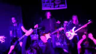 Caroline&#39;s Spine performs Trio&#39;Pain at the Copper Club