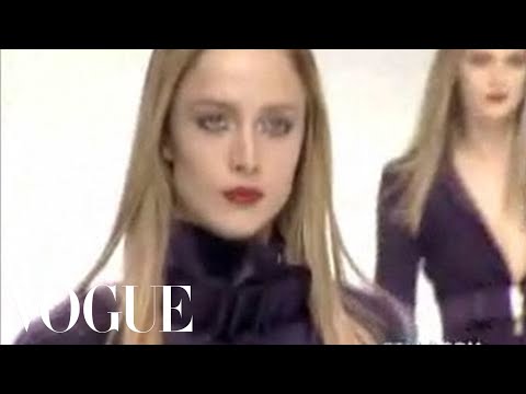 Fashion Show - Valentino: Fall 2006 Ready-to-Wear