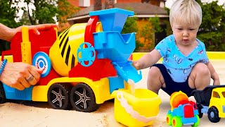 Download lagu Learn construction vehicles for kids - A cement mixer at the sandpit. mp3