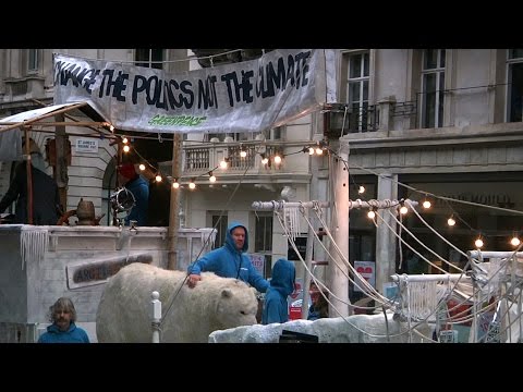 How to build a float for the largest climate march in history...in 22 seconds!