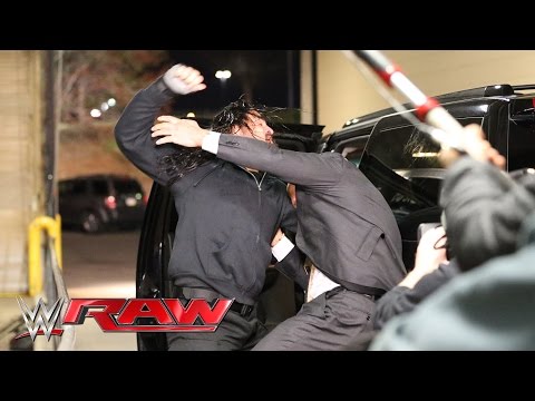 Roman Reigns halts The Authority's escape: Raw, March 21, 2016