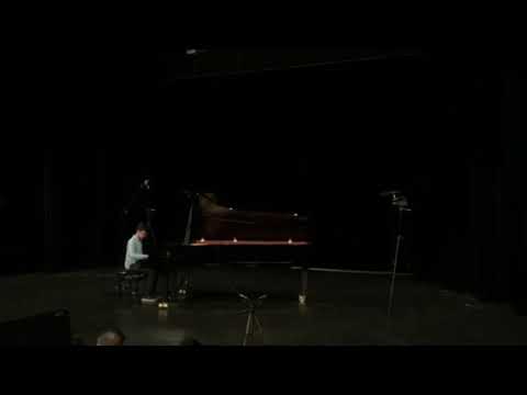 Thibaut,1er prix Concours Musical de France 2018, interprète l'invention N°8 de J. S. Bach