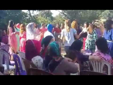 Müzisyen Özlem Ökten AKŞEHİR Bermende savaş köyü mahallesinden Kervan ailesinin ve kızının kınası