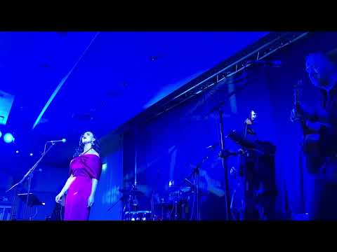 “Saw you running” LIVE (Song by Thom Moore)