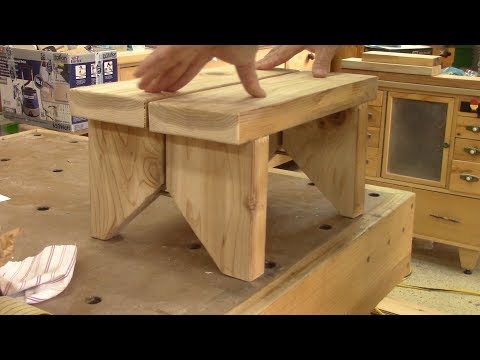 The Woodpecker - A small cedar step