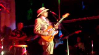 Hubert Sumlin, __________ (Part 1 of 2) (06-25-2005 (03-1) w/ E G Kight @ Darwin's--Atlanta)