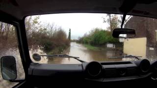 preview picture of video 'Old Gloucester Road floods - 21 Nov 2012'