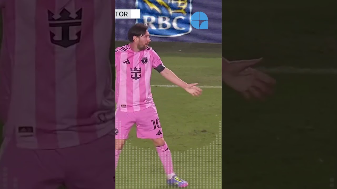 “Ref, do something!” — but it’s Messi so we just watch 😂🐐#MLS #Soccer #Foul #InterMiami #Messi