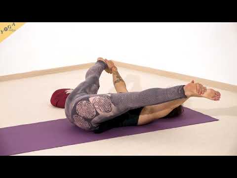 Beingrätsche im Sitzen, Liegen und Stehen - Yoga Asana Lexikon