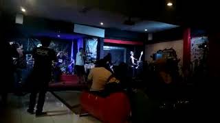 Download lagu AWAN HITAM Live at We are still stand #1 PURNAROOTS mp3