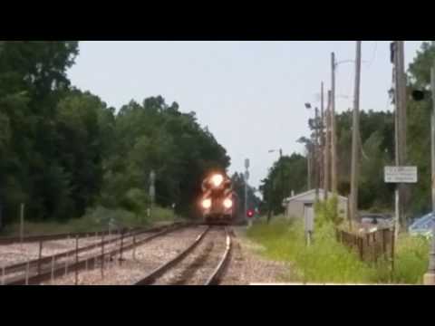 HUGELY LOADED Inbound Metra At Lake Bluff
