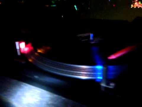 Ryan Paris "I wanna love you once again" played on Patrick Miller's club (Mexico City).