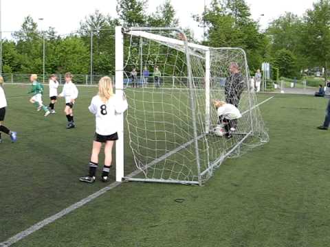 Oosterparkers F1 - Haren F2 26-05-2010 (8).AVI