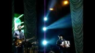 Grupo Duelo - Vuela muy alto y Mueres de ganas en vivo