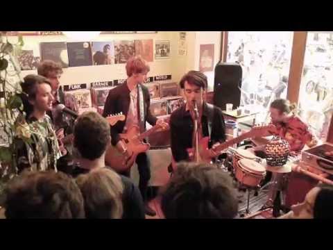 Repeating Night – The Mauskovic Dance Band (Live at Bongo Joe Records)