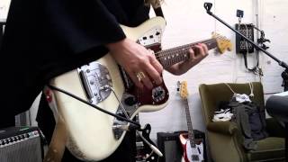 08 Lisbet guitar - Trentemøller: Come Undone (Trentemøller Remix)