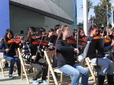 McAuliffe Middle School Orchestra Performs @ the Aquarium of the Pacific