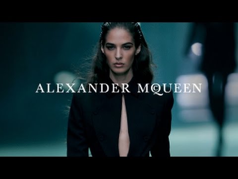 Alexander McQueen | Women's Spring/Summer 2006 | Runway Show