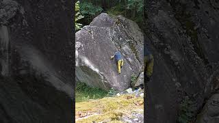 Video thumbnail de Problem F (Placca dello Yeti), 6a+. Val Masino