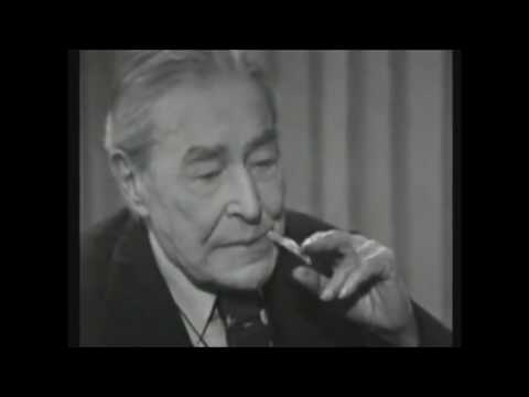 Josep Pla liándose un cigarro de "caldo" en el programa "A Fondo".