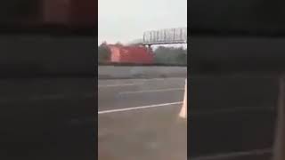 Download lagu Bikin konten hadang Truk dijalan Tol berujung maut mp3