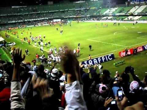 Vasco da Gama 2 X 3 Coritiba 3 Volta Olímpica Copa do Brasil 2011.AVI